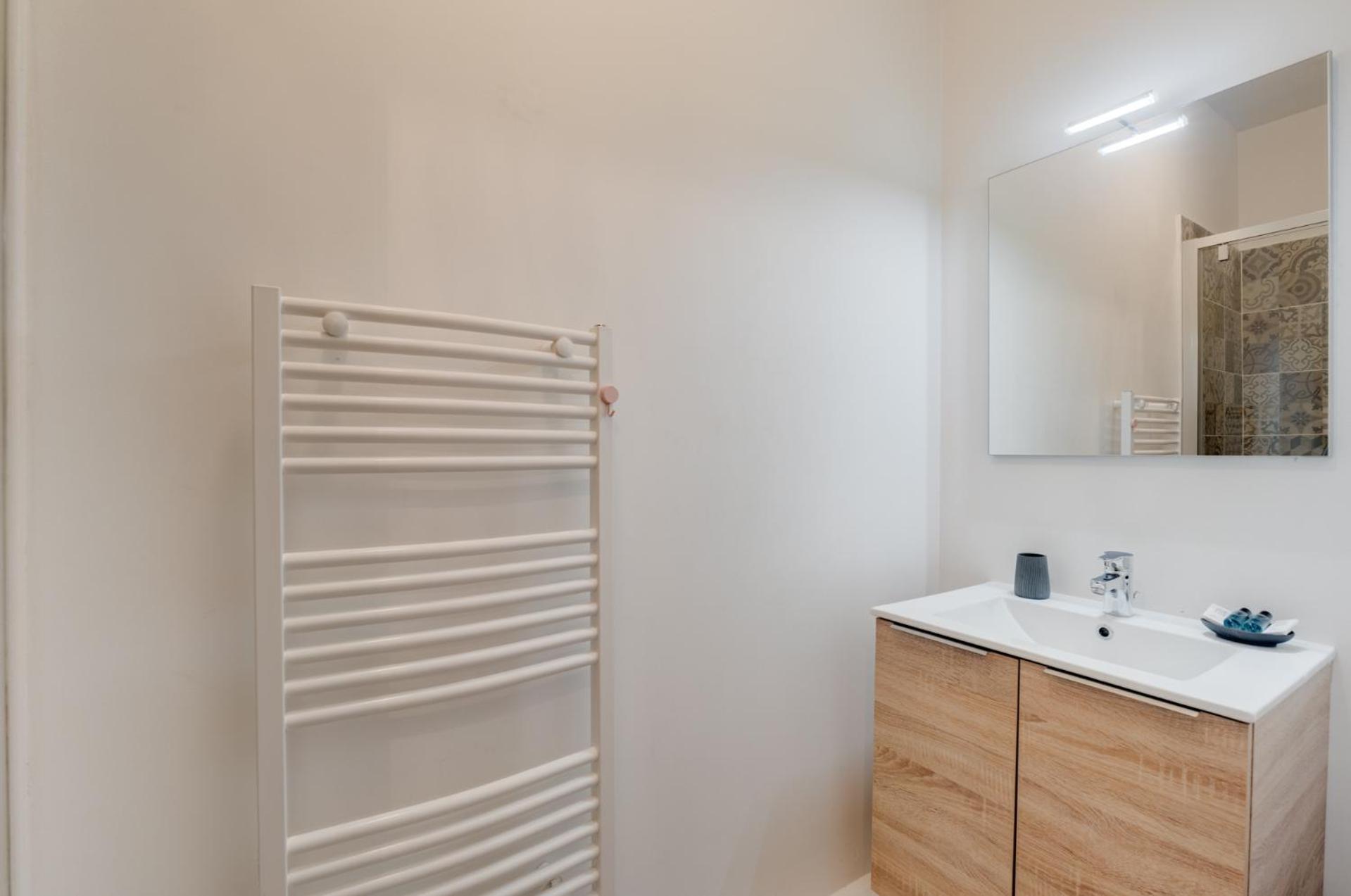 Studio Chic Et Lumineux, Garage, Wifi, Clim Toulouse Luaran gambar